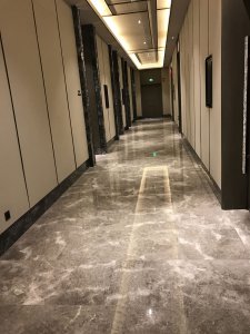 云多拉灰